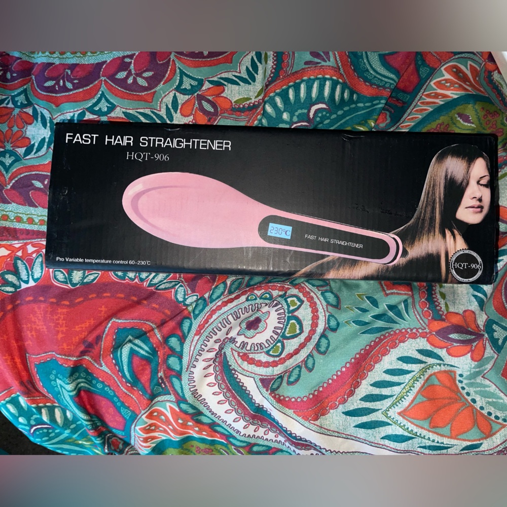 Brush hair straightener